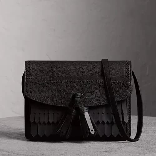 Burberry 2019 Tassel Shoulder Cross Bag, 25cm - 버버… - 1