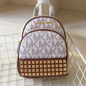 Michael Kors 2020 PVC Back Pack,32cm - 마이클 코어스 202…