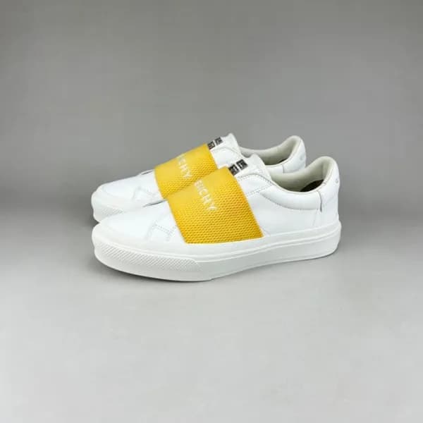 지방시 남/녀 클래식 화이트 스니커즈 - Unisex White Sneakers - giv… - 1