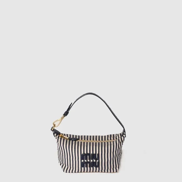 미우미우 여성 로고 장식 자카드 패브릭 파우치 - Miumiu Womens Logo-emb… - 1