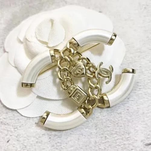 CHANEL Yellow Gold Brooch - 샤넬 여성용 18k도금 옐로우 골드… - 1