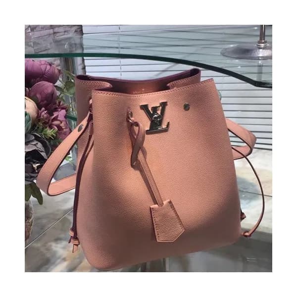 Louis Viutton Lock Me Bucket Shouder Bag ,27cm - 루… - 1