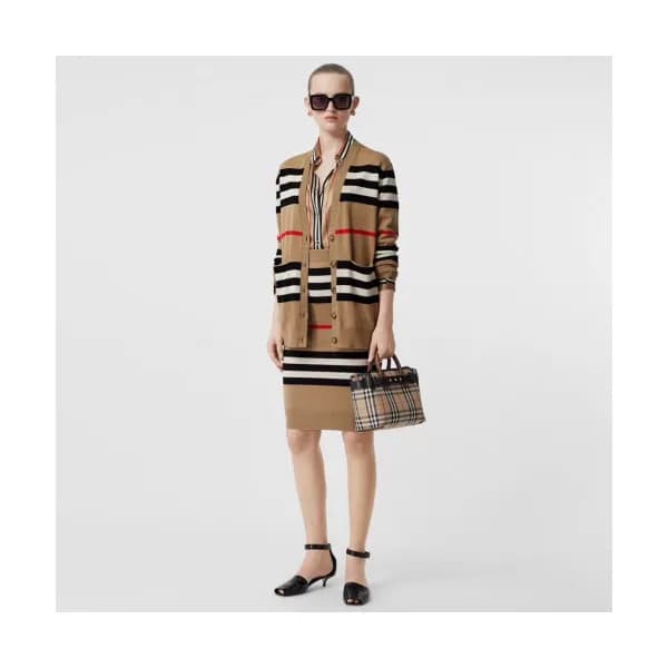 Burberry 2019 Womens Retro Logo Wool Cardigan - 버버… - 1