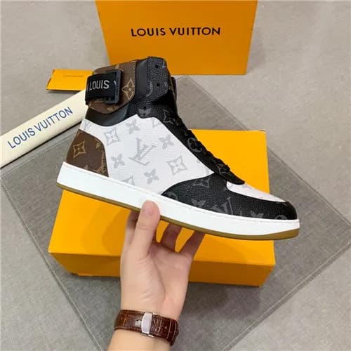 Louis Vuitton 2020 Men's Leather Sneakers - 루이… - 1