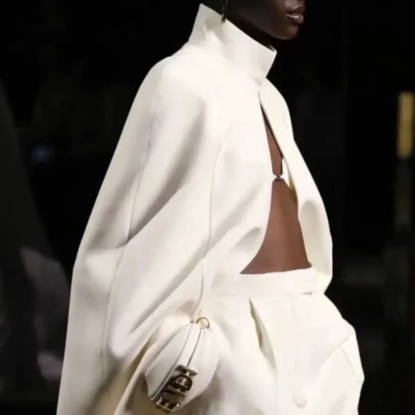 펜디 여성 화이트 그라피 백 - Fendi Womens Graphy Bag - feb179… - 1