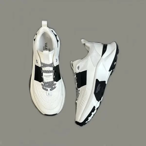 발렌티노 남성 화이트 스니커즈 - Valentino Mens White Sneakers -… - 1