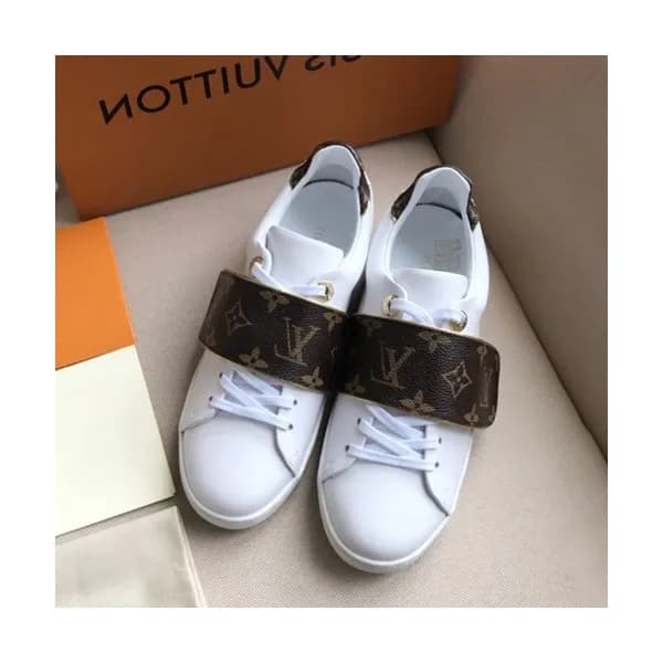 Louis Vuitton 2019 Ladies Leather Sneakers - 루이비통 … - 1