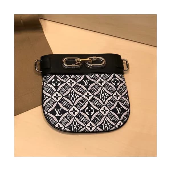 Louis Vuitton 2020 1854 Messenger Shouder Bag,20cm… - 1