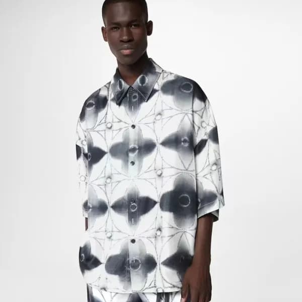루이비통 남성 블랙 폴로 반팔티 - Louis vuitton Mens Black Short… - 1