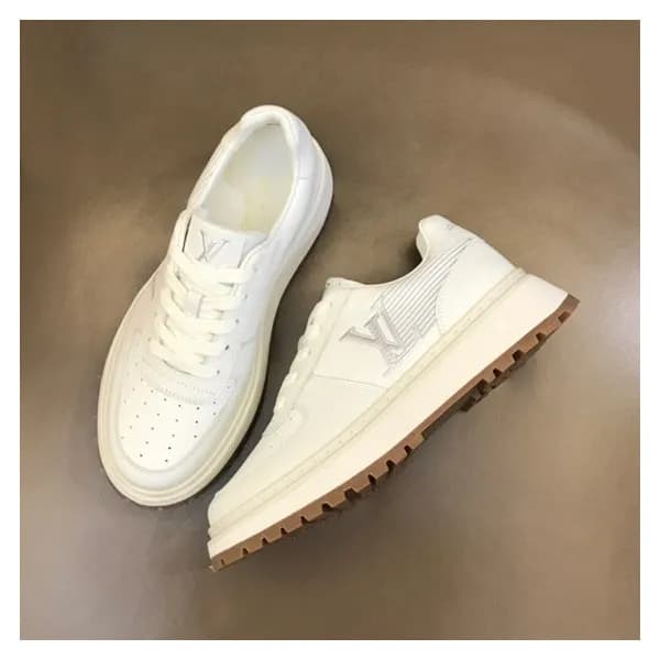 루이비통 남성 화이트 스니커즈 - Louis vuitton Mens White Sneake… - 1