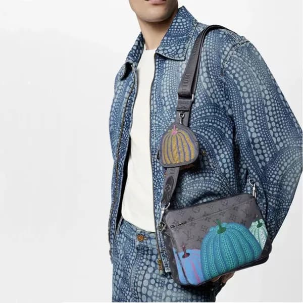 루이비통 남성 블랙 크로스백 - Louis Vuitton Mens Black Cross B… - 1