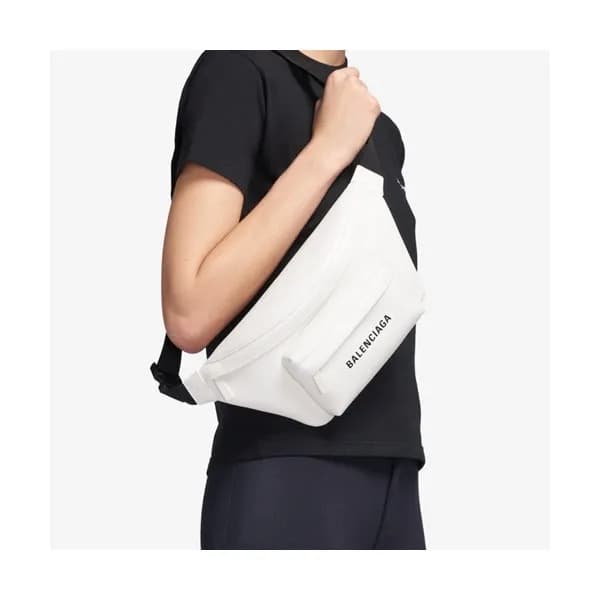 [소장가치 200%]Balenciaga 2019 Leather Belt Bag,24CM -… - 1