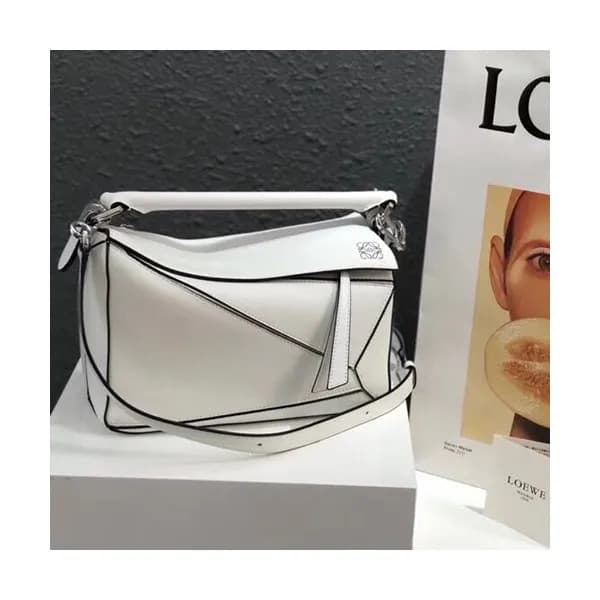 Loewe 2019 Puzzle Small Shoulder Bag, 24CM - 로에베 2… - 1
