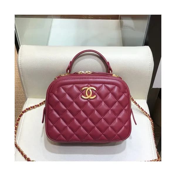 Chanel 2019 Leather Tote Shoulder Bag ,18CM - 샤넬 2… - 1