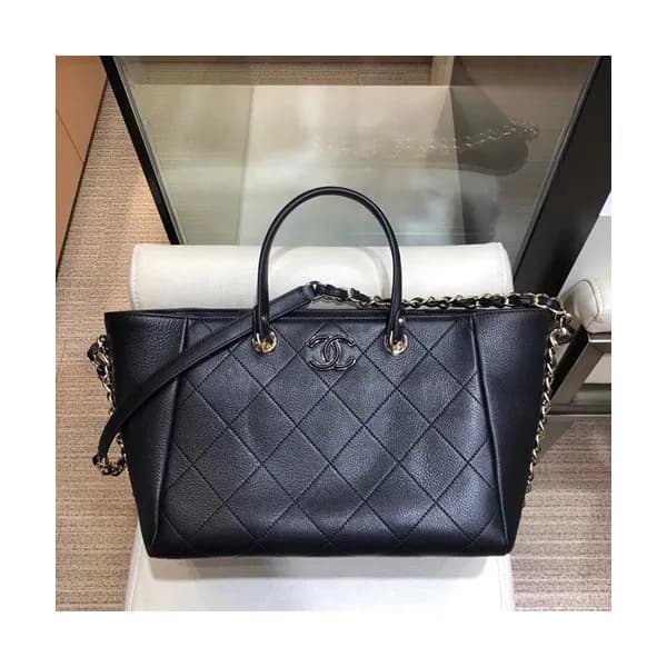 Chanel 2019 Leather Women Tote Shoulder Shopper Ba… - 1