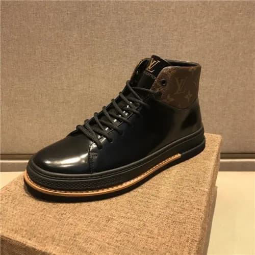 Louis Vuitton 2020 Men's Leather Sneakers - 루이… - 1