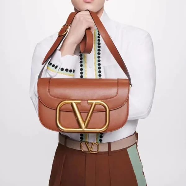 발렌티노 여성 카멜 크로스백 - Valentino Womens Camel Cross Bag… - 1