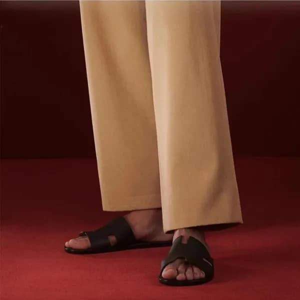에르메스 남성 블랙 이즈미르 - Hermes Mens Black Slipper - he14… - 1
