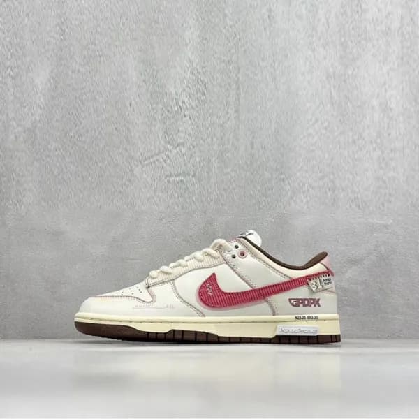 나이키 남/녀 로우 스니커즈 - Nike SB Dunk Low Unisex Sneaker … - 1