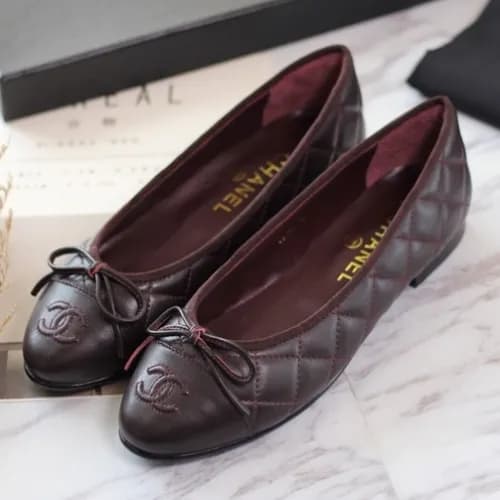 Chanel 2018 Ladies Classic CC Logo Ribbon Embossin… - 1