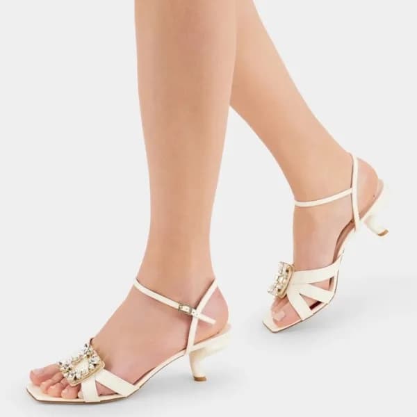 로저비비에 여성 화이트 샌들 - Roger Vivier Womens White Sandal… - 1