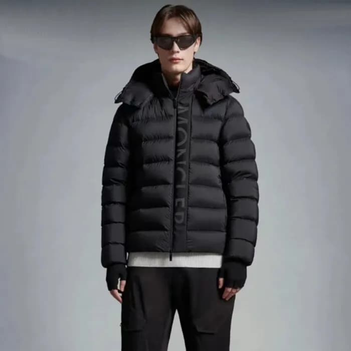몽클레어 남성 블랙 다운 패딩 - Moncler Mens Black Down Padding… - 1