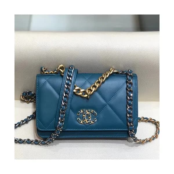 Chanel 2019 WOC Chain Cross Bag,19CM - 샤넬 2019 WOC… - 1