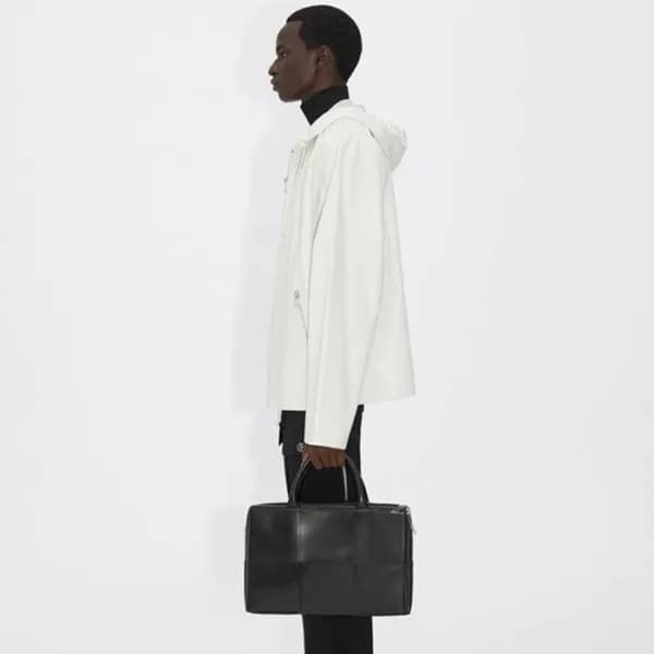 보테가베네타 남성 블랙 토트백 - Bottega Veneta Mens Black Tote … - 1