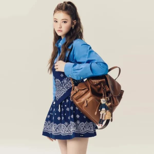 미우미우 여성 가죽 백팩 - MiuMiu Womens Leather Backpack - m… - 1
