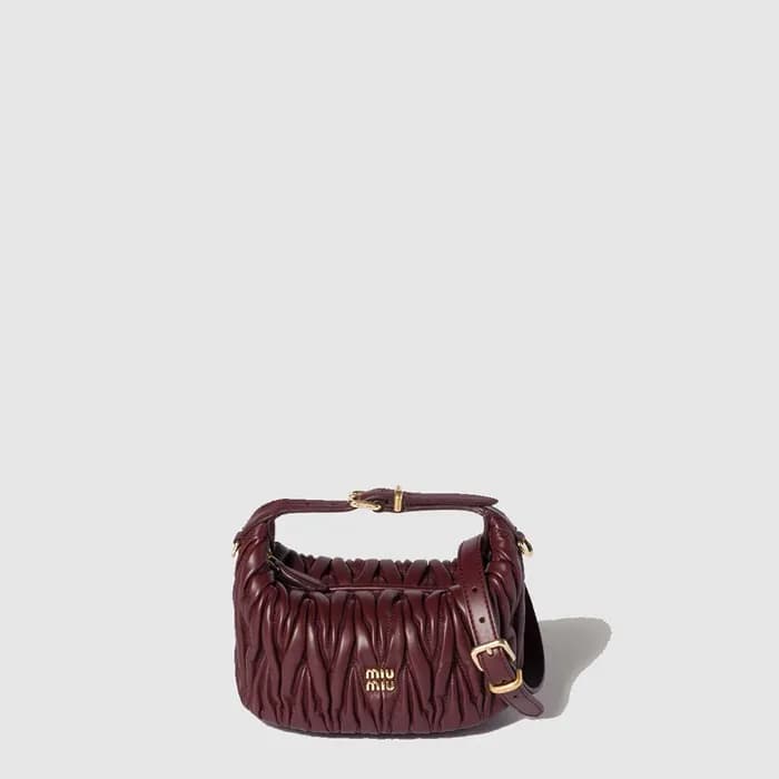 미우미우 여성 마테라쎄 나파 가죽 파우치 - Miumiu Womens Matelasse N… - 1