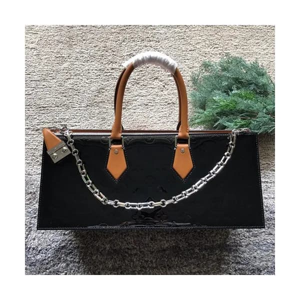Louis Vuitton Sac Tricot Monogram Vernis Tote Shou… - 1