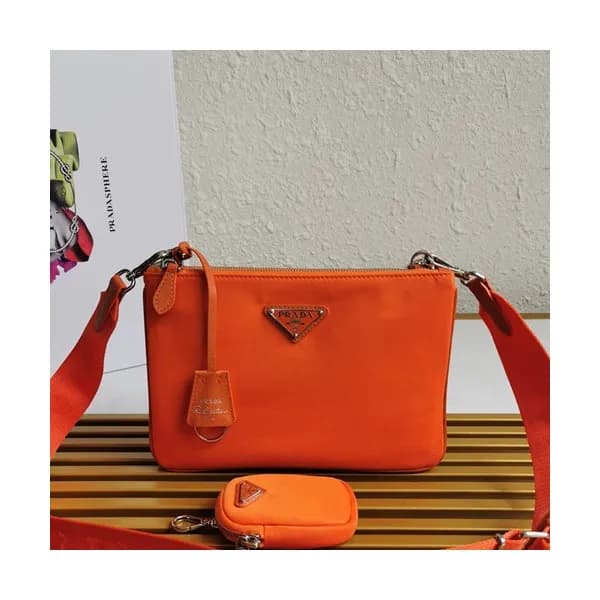 Prada 2020 Nylon Shoulder Bag ,25CM - 프라다 2020 나일론… - 1