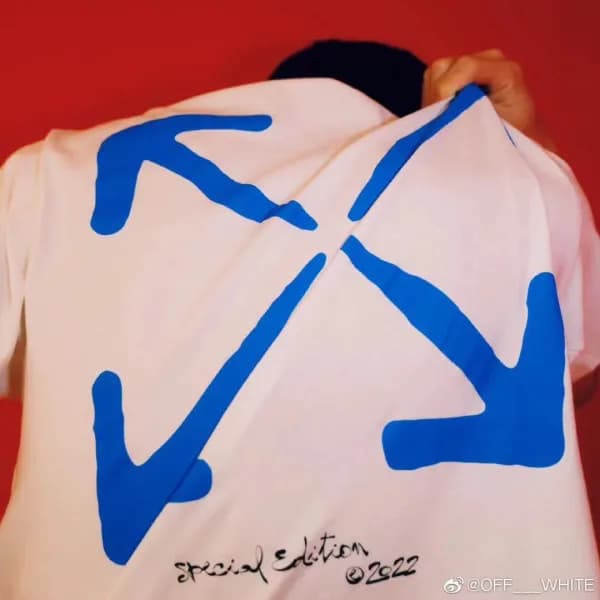 오프화이트 남성 모던 화이트 반팔티 - Mens White Tshirts - off0822… - 1