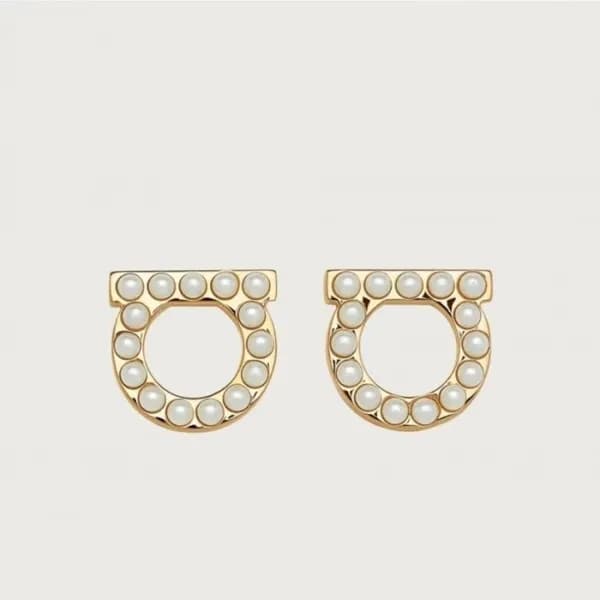 페라가모 여성 진주 이어링 - Ferregamo Womens Yellow Gold Earr… - 1
