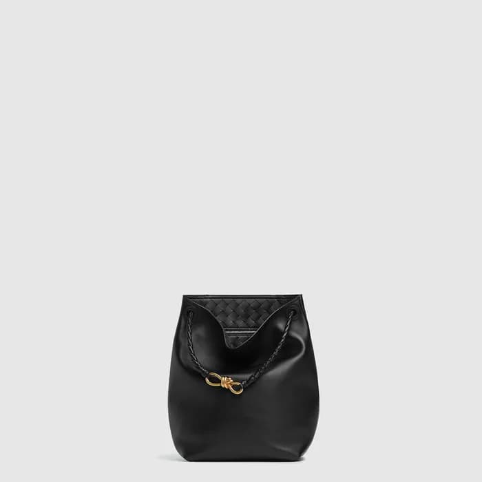 보테가 베네타 여성 안디아모 버킷 백 - Bottega veneta Womens Andia… - 1