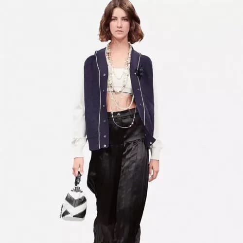 CHANEL 2018 LADIES KNIT CARDIGAN - 샤넬 여성 니트 가디건 C… - 1