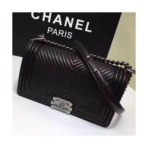 Chanel Leboy Leather Chain Shoulder Bag ,25CM - 샤넬… - 1