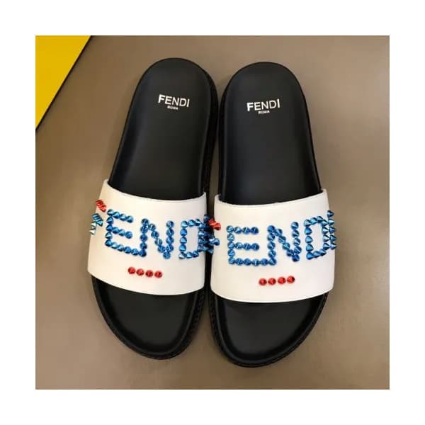 [프리미엄]Fendi 2019 Mens Stud Logo Leather Slipper - … - 1