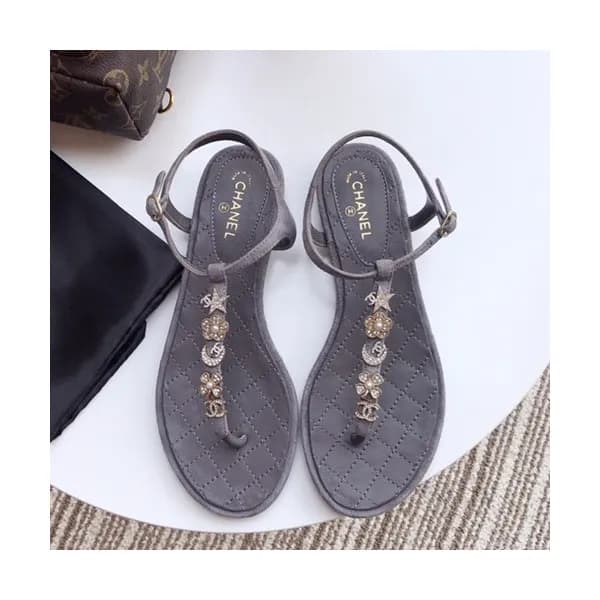 Chanel 2019 Ladies Leather Sandal - 샤넬 2019 여성용 레더… - 1