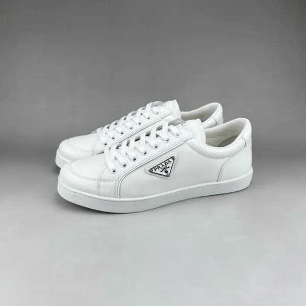 프라다 남성 클래식 화이트 스니커즈 - Prada Mens White Sneakers - … - 1