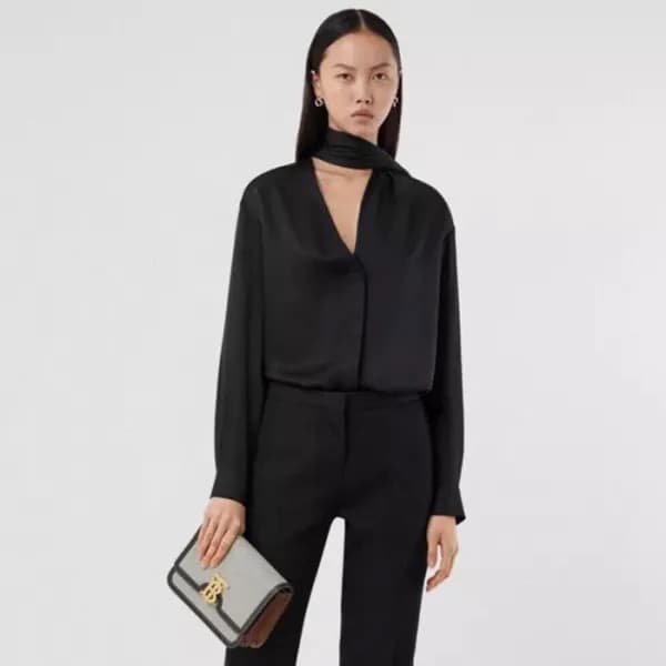 버버리 여성 블랙 크로스백 - Burberry Womens Black Cross Bag -… - 1