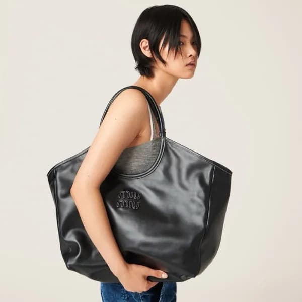 미우미우 여성 블랙 아이비 백 - Miumiu Womens Ivy Bag - mib2056… - 1