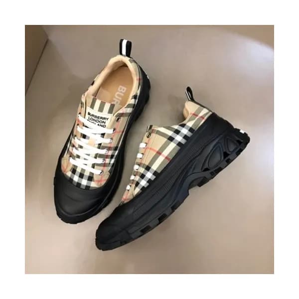 버버리 남성 캐쥬얼 스니커즈 Size(240 - 270) 카멜 - Burberry Me… - 1