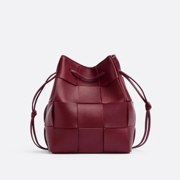 보테가 여성 레드 버킷백 - Womens Red Bucket Bag - bv0420x - 1