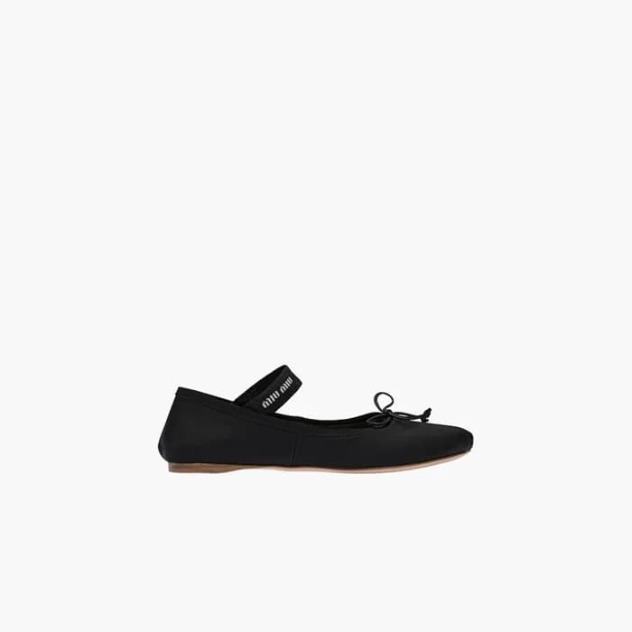 미우미우 여성 새틴 발레리나【매장120만원대】 - Miumiu Womens Black Pl… - 1