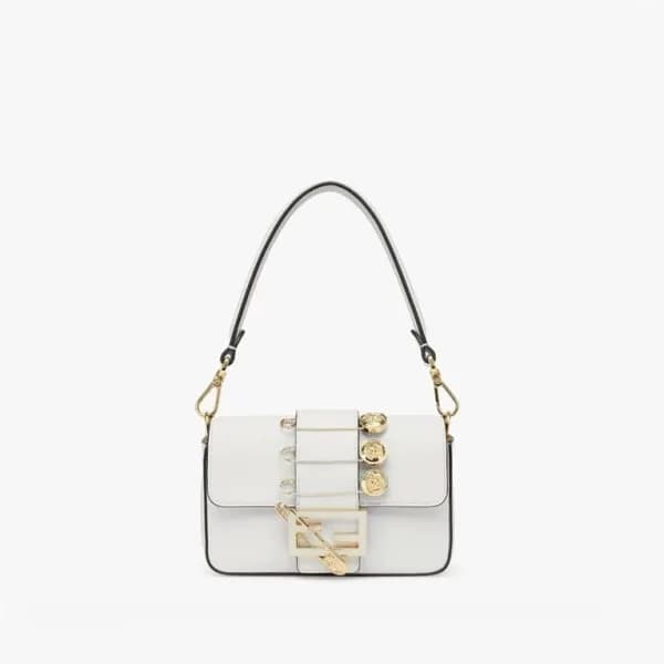 펜디 여성 화이트 숄더백 - Fendi Womens White Shoulder Bag - … - 1
