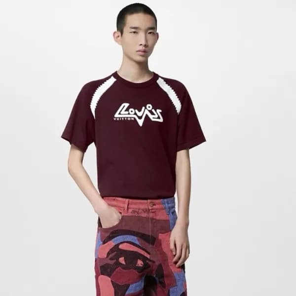 루이비통 남성 버건디 반팔티 - Louis vuitton Mens Burgundy Shor… - 1