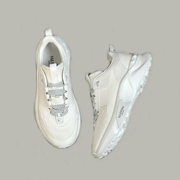 발렌티노 남성 화이트 스니커즈 - Valentino Mens White Sneakers -… - 1