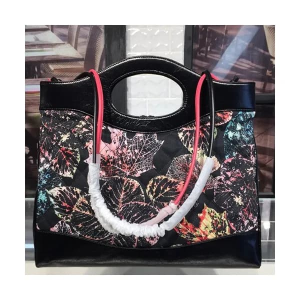 Chanel 31 Tote Shoulder Bag ,37CM - 샤넬 31 토트 숄더백 … - 1