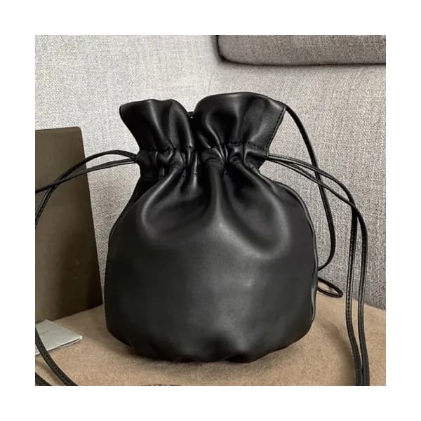 Bottega Veneta 2019 Pouch Bag / Bucket Shoulder Cr… - 1
